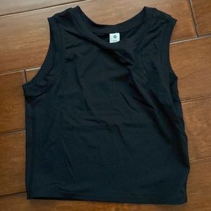 Like new Paragon tank